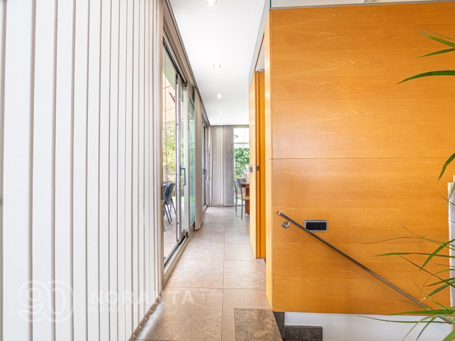 P1096459-HDR